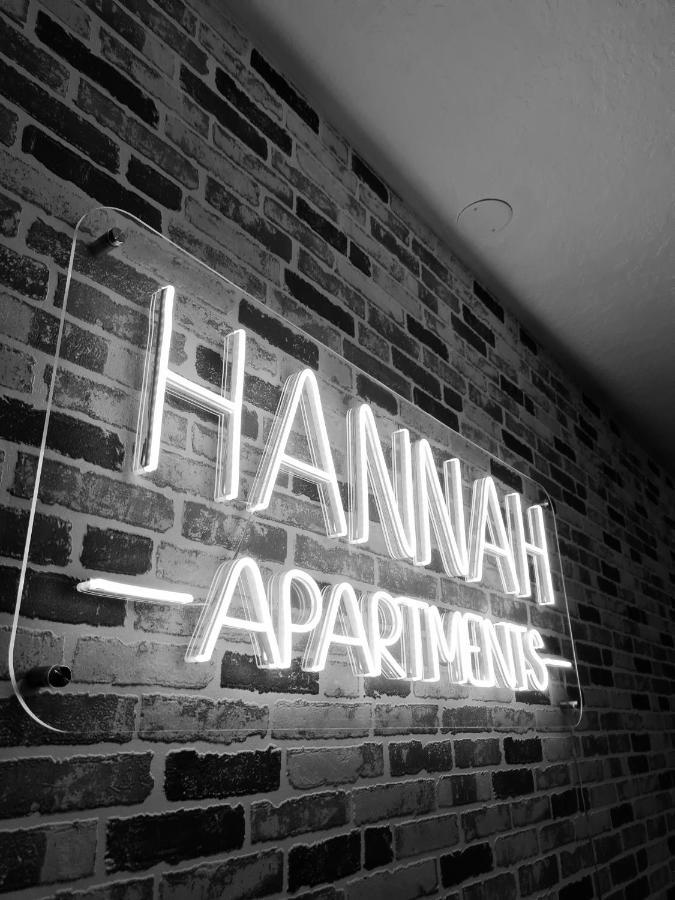 Hannah Kraslava Exterior photo